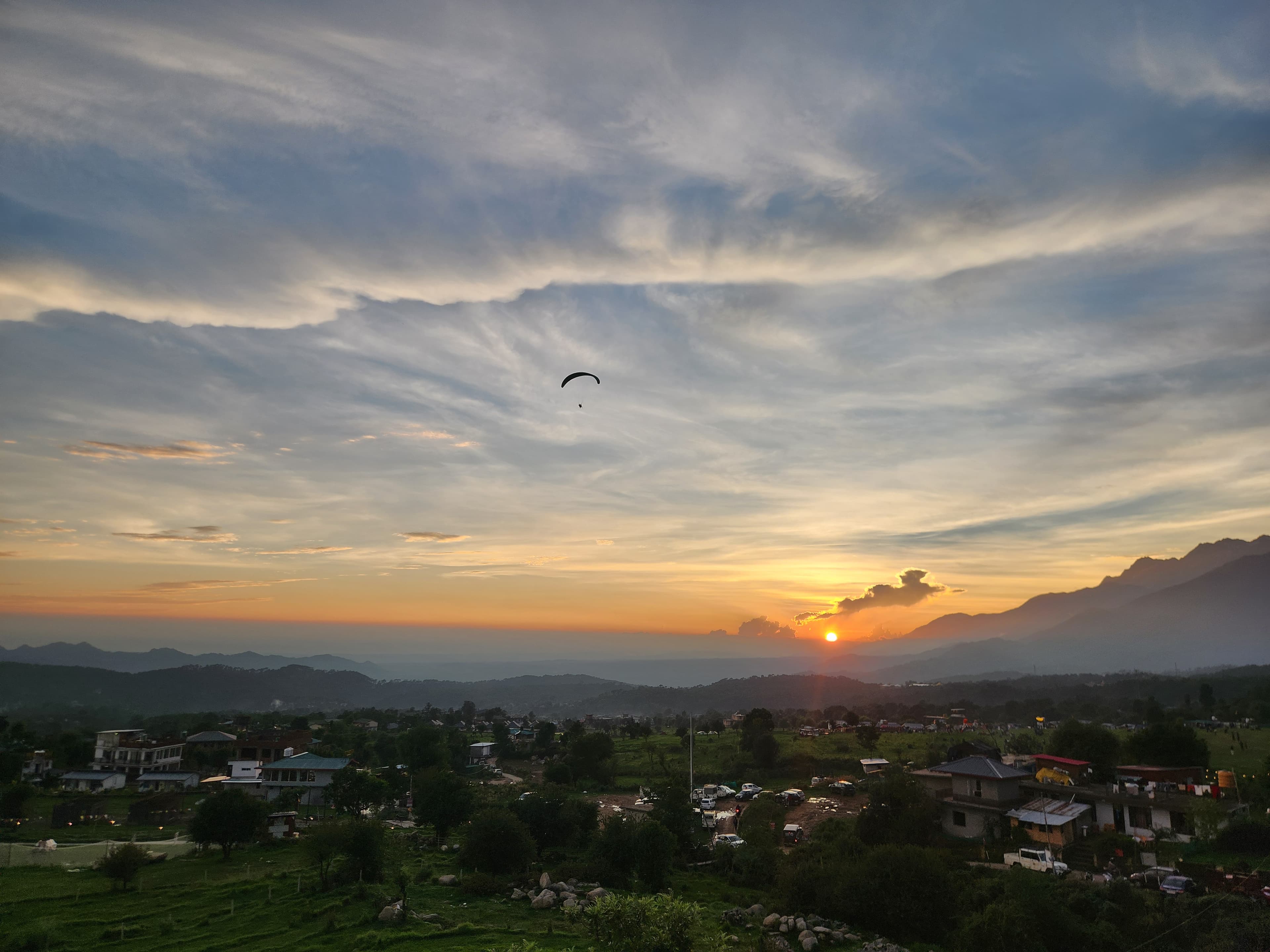 Sunset Horizon with Gliders