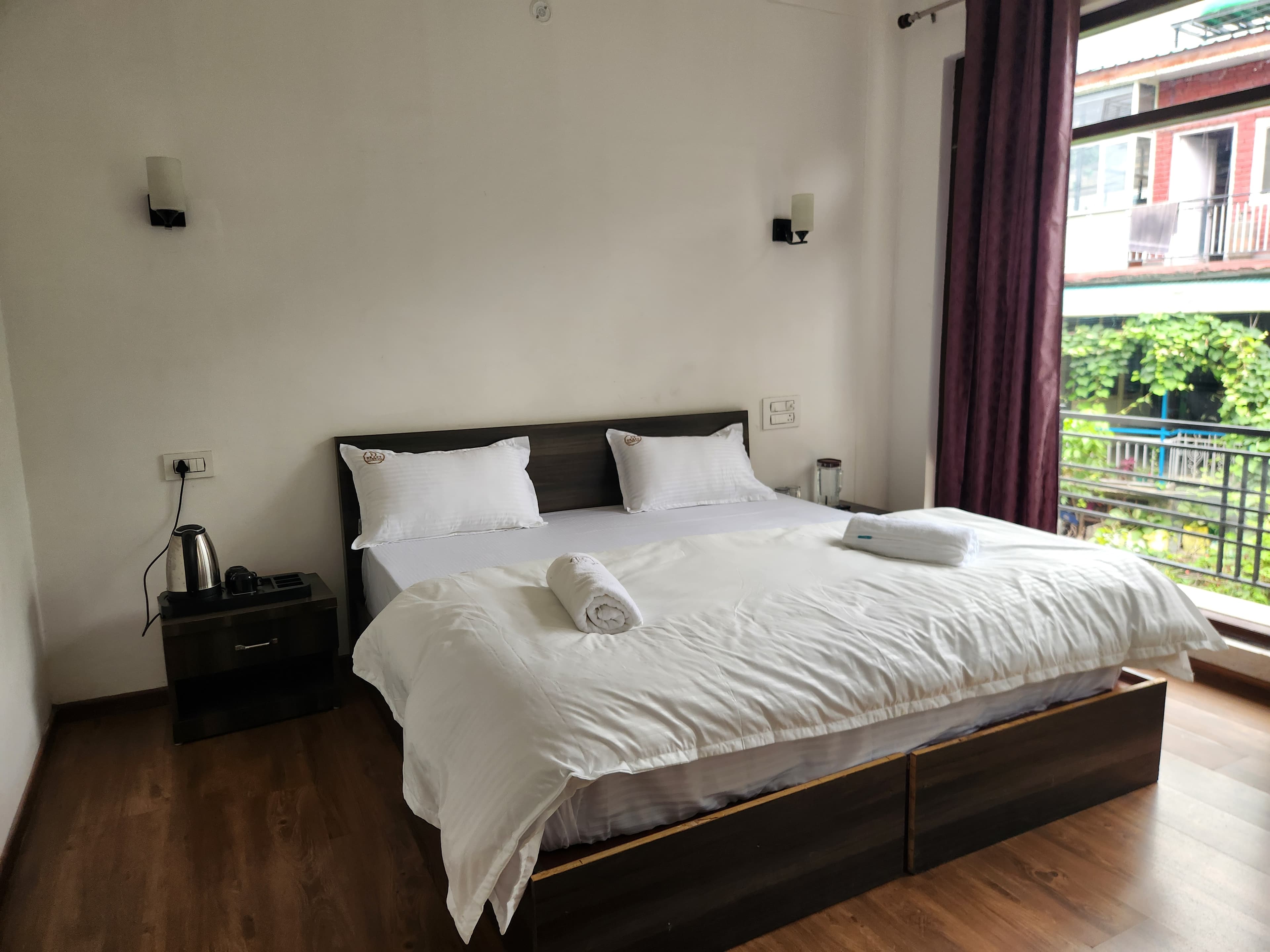 Standard Deluxe Room View 4